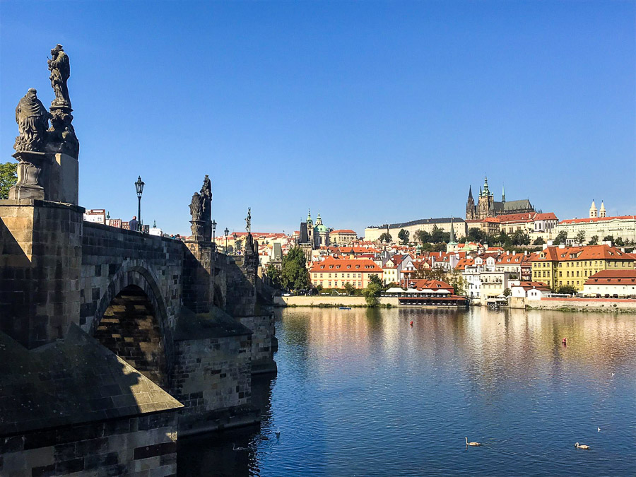 charles-bridge-prague-castle-czech-republic