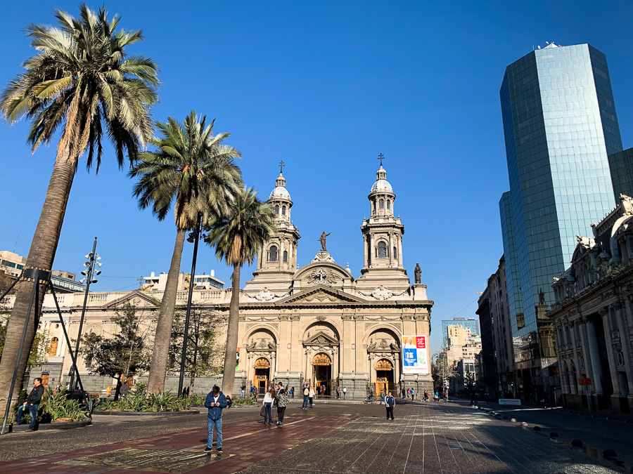 Plaza-De-Armas-Metropolitan-Cathedral