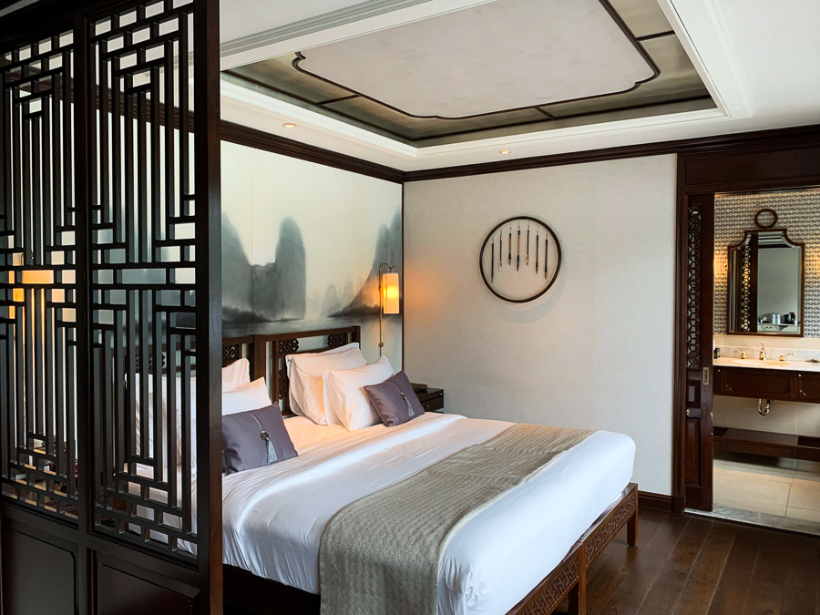 bedroom-heritage-line-lan-ha-bay-vietnam