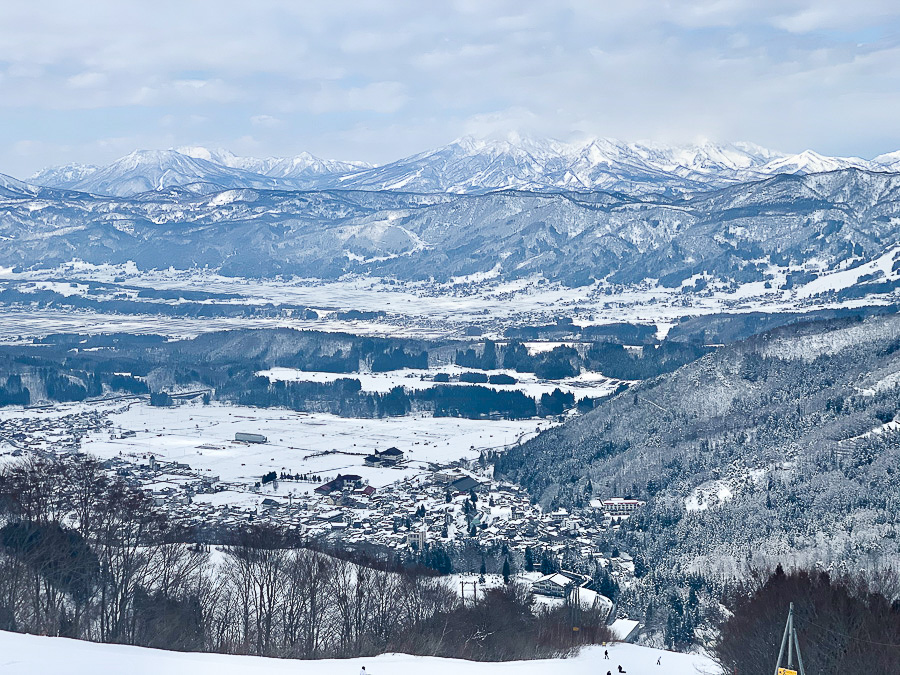 nozawa-onsen-panorama